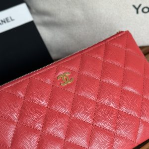 cc zipped wallet 20cm red quilted caviar gold hardware