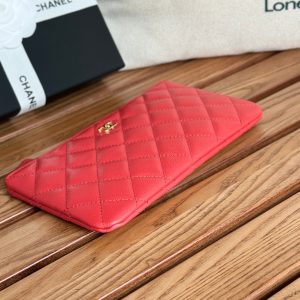 cc zipped wallet 20cm red quilted caviar gold hardware