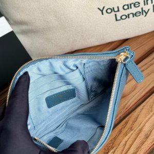 cc zipped wallet 20cm blue quilted caviar gold hardware