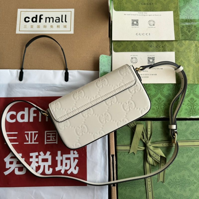 img_89648692_20240427_i1714151295_6621_6_jpg SUPER MINI SHOULDER BAG 21 IN WHITE EMBOSSED CALFSKIN