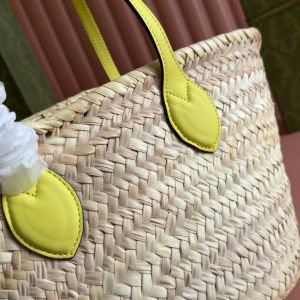 SMALL TOTE BAG 20 WITH LOGO IN NATURAL-COLORED STRAW AND YELLOW CALFSKIN HANDLE