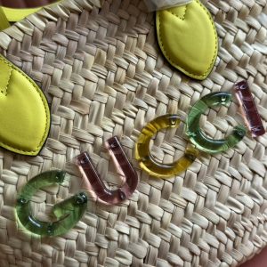 SMALL TOTE BAG 20 WITH LOGO IN NATURAL-COLORED STRAW AND YELLOW CALFSKIN HANDLE