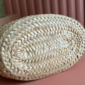 SMALL TOTE BAG 26 WITH LOGO IN NATURAL-COLORED STRAW AND LIGHT GREEN CALFSKIN HANDLE