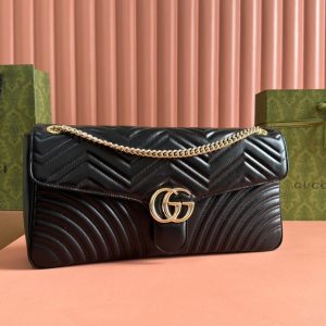 MARMONT SHOULDER BAG 40 IN BLACK CALFSKIN GOLD CHAIN