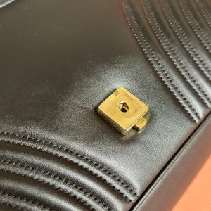 MARMONT SHOULDER BAG 40 IN BLACK CALFSKIN GOLD CHAIN