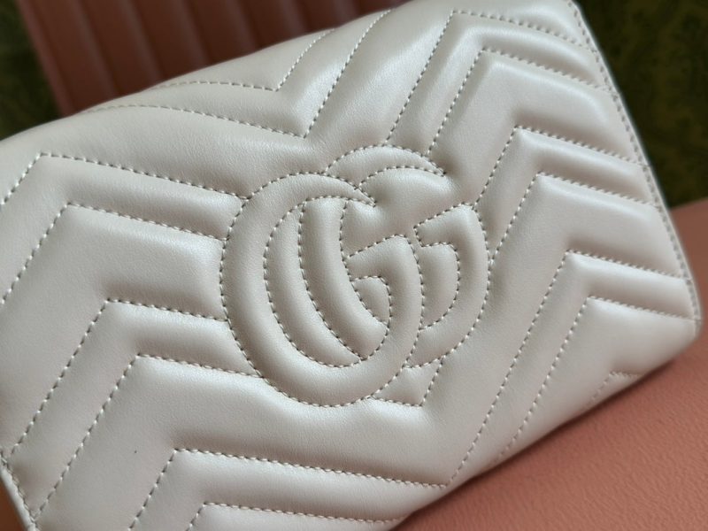 img_89648692_20240701_i1719823142_5785_0_jpg MARMONT SMALL SHOULDER BAG 20 IN WHITE LAMBSKIN GOLD HARDWARE