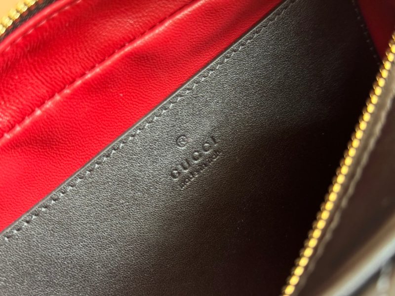 MARMONT SMALL SHOULDER BAG 24 IN BLACK CALFSKIN GOLD HARDWARE