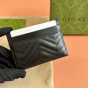 MARMONT QUILTED CARD HOLDER 10 IN BLACK CALFSKIN