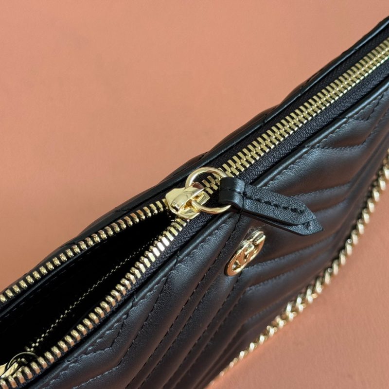 GG Marmont Pochette With Chain Black Cowhide 255061