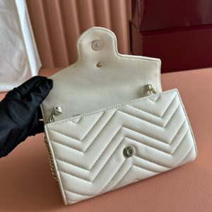 img_89648692_20250628_i1751106958_4509_4_jpg Gucci Marmont Chain Wallet White Cowhide 254967