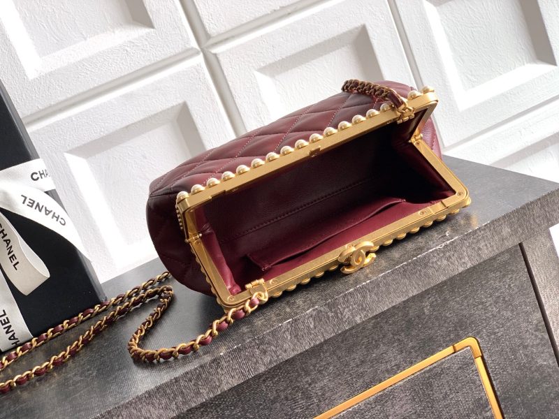 Chanel 2026 Pearl Clutch Burgundy Gold Lambskin 321878