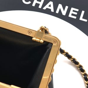 Chanel 2026 Pearl Clutch Black Gold Lambskin 321877