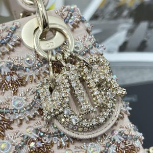 img_944dca8d_20240720_i1721462139_5417_5_jpg CD Mini Lady 17 Beige Satin Embroidery Diamond