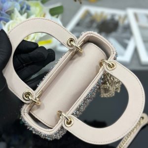 img_944dca8d_20240720_i1721462140_2960_8_jpg CD Mini Lady 17 Beige Satin Embroidery Diamond