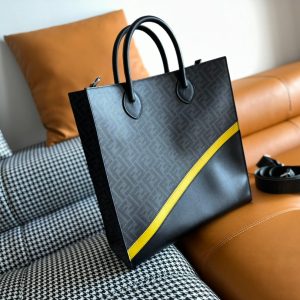 FendiI 38 BAG FF MONOGRAM FF BLACK CALFSKIN WITH STRAP