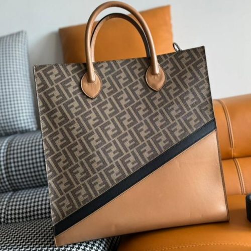 img_9e3257fd_20231201_i1701407593_6163_0_jpg FendiI 38 BAG FF MONOGRAM FF CAMEL BROWN CALFSKIN WITH STRAP