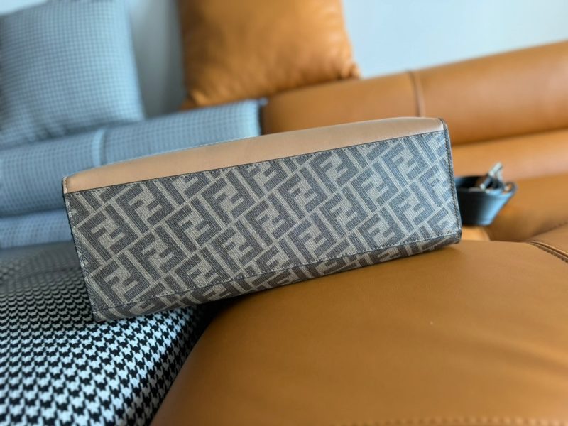 FendiI 38 BAG FF MONOGRAM FF CAMEL BROWN CALFSKIN WITH STRAP