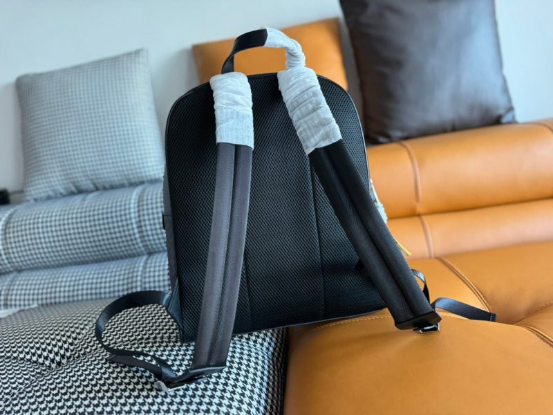 img_9e3257fd_20231201_i1701407910_2109_3_jpg FendiI 44 MINI BACKPACK IN BLACK MONOGRAM JACQUARD FABRIC AND CALFSKIN