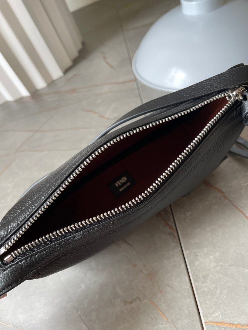 img_ae76a800_20240903_i1725293697_5020_4_jpg SIMPLY MINI 22 IN BLACK GRAINED CALFSKIN