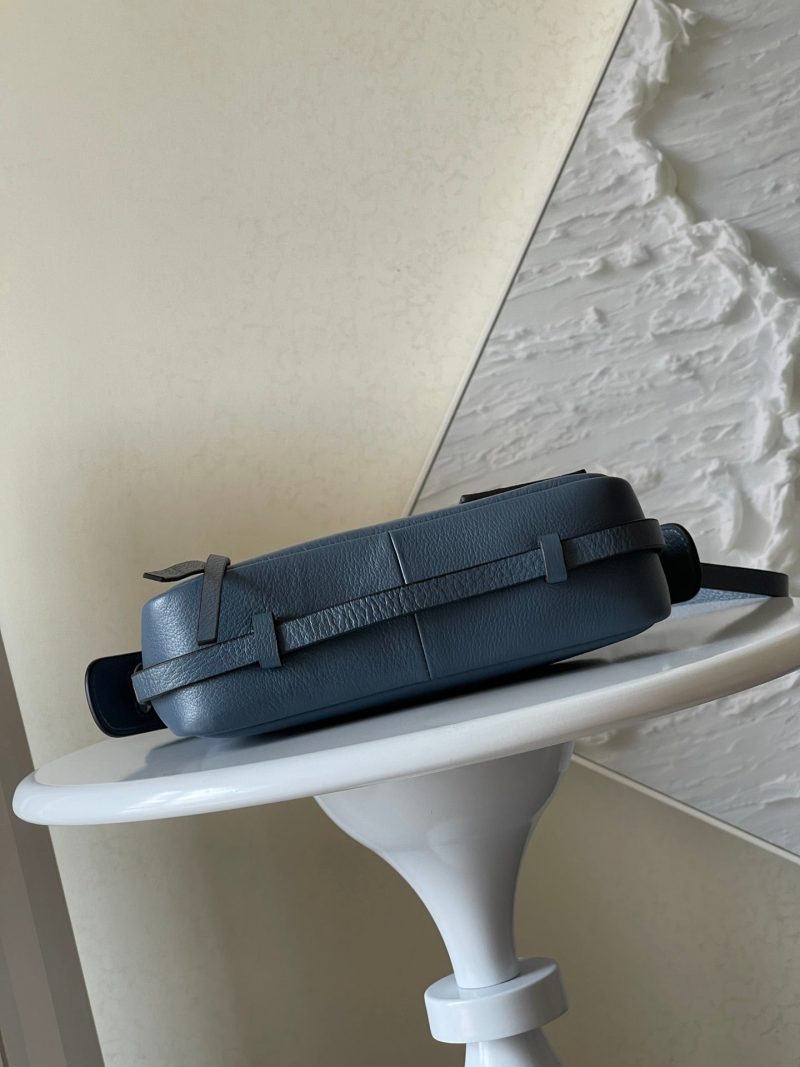 img_ae76a800_20240903_i1725293774_6170_5_jpg SIMPLY MINI 22 IN FIORD BLUE GRAINED CALFSKIN