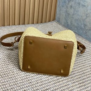 le 37 woven raffia 20cm brown calfskin