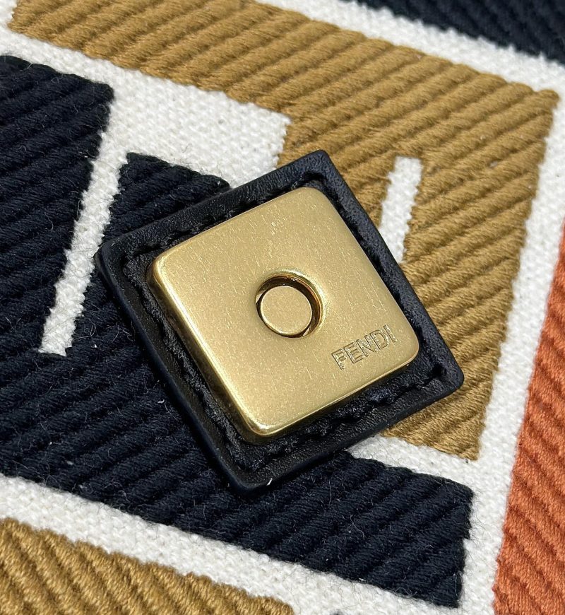 img_b04fa415_20240425_i1714034044_4669_5_jpg BAGUETTE CANVAS 27 BAG WITH MULTICOLOUR EMBROIDERY GOLD HARDWARE