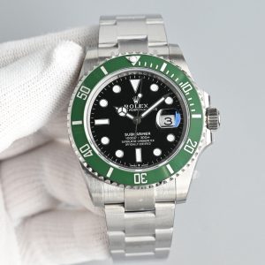 Rolex Submariner 41mm Silver Green Black Dial