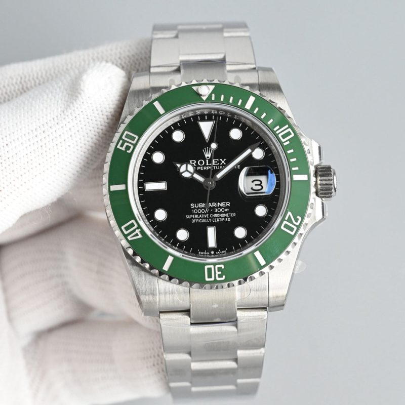 Rolex Submariner 41mm Silver Green Black Dial