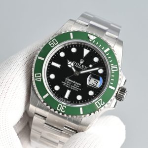 Rolex Submariner 41mm Silver Green Black Dial