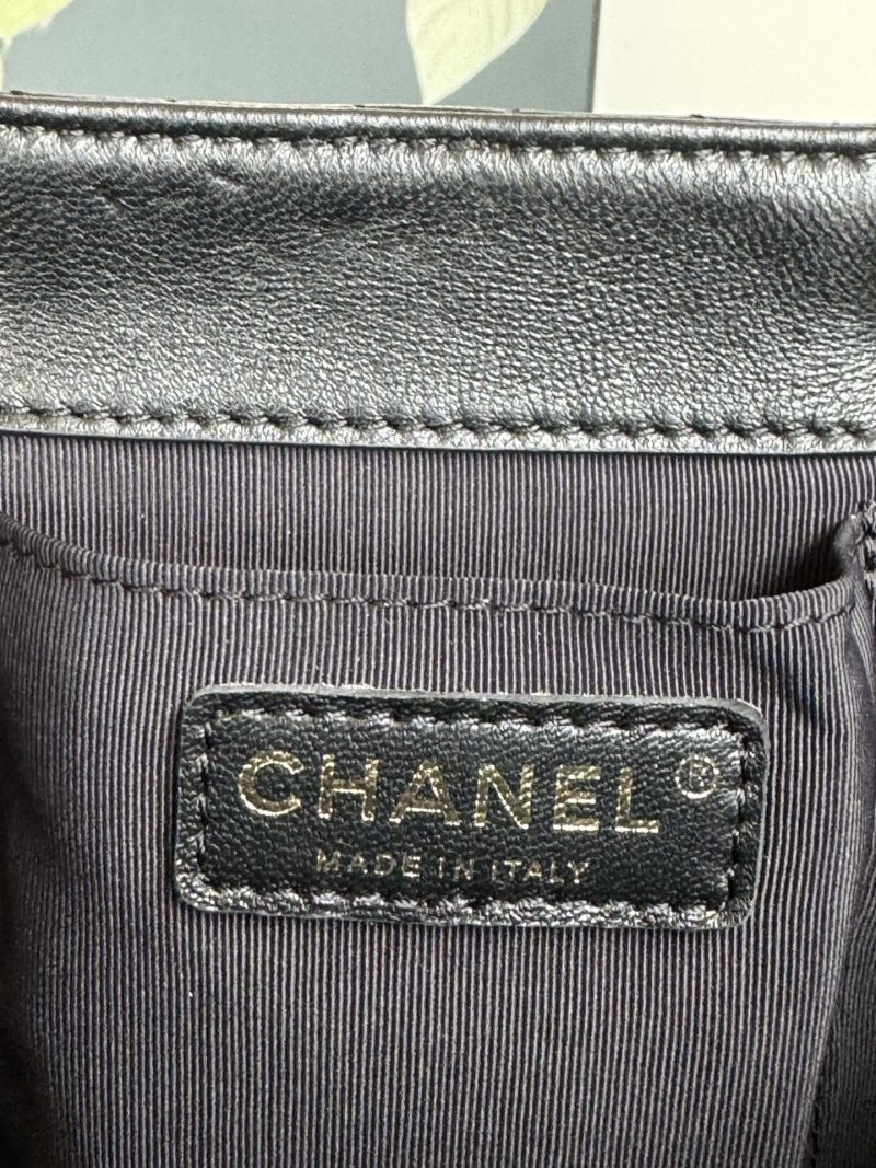 duma backpack 22cm black lambskin light gold hardware