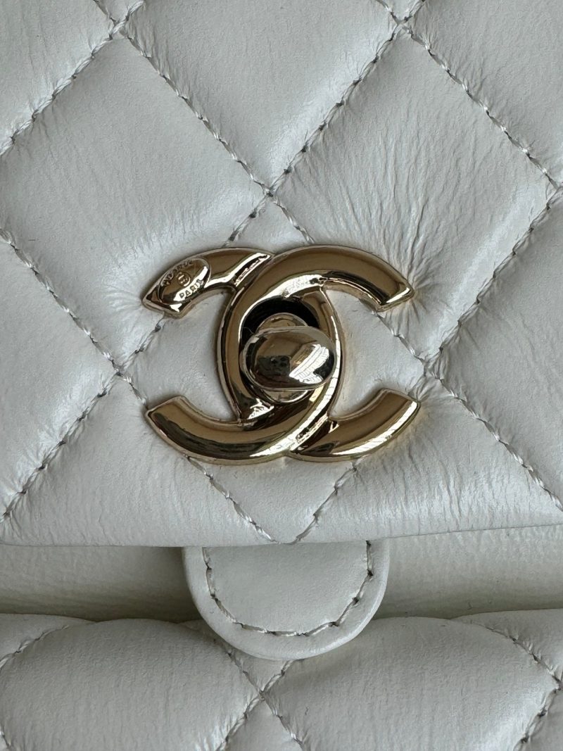 duma backpack 18cm white lambskin light gold hardware