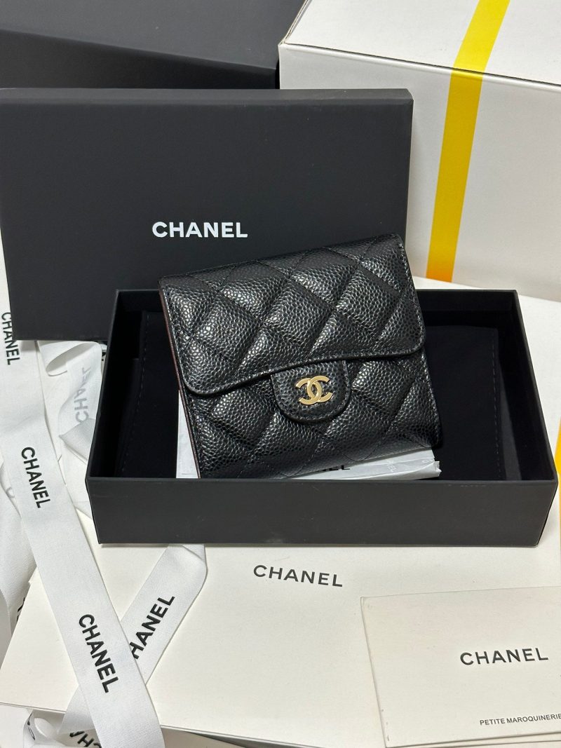 img_b885826e_20240305_i1709573327_1715_4_jpg CC CClassic Small Flap Wallet Black Quilted Caviar Gold Buckle 243686
