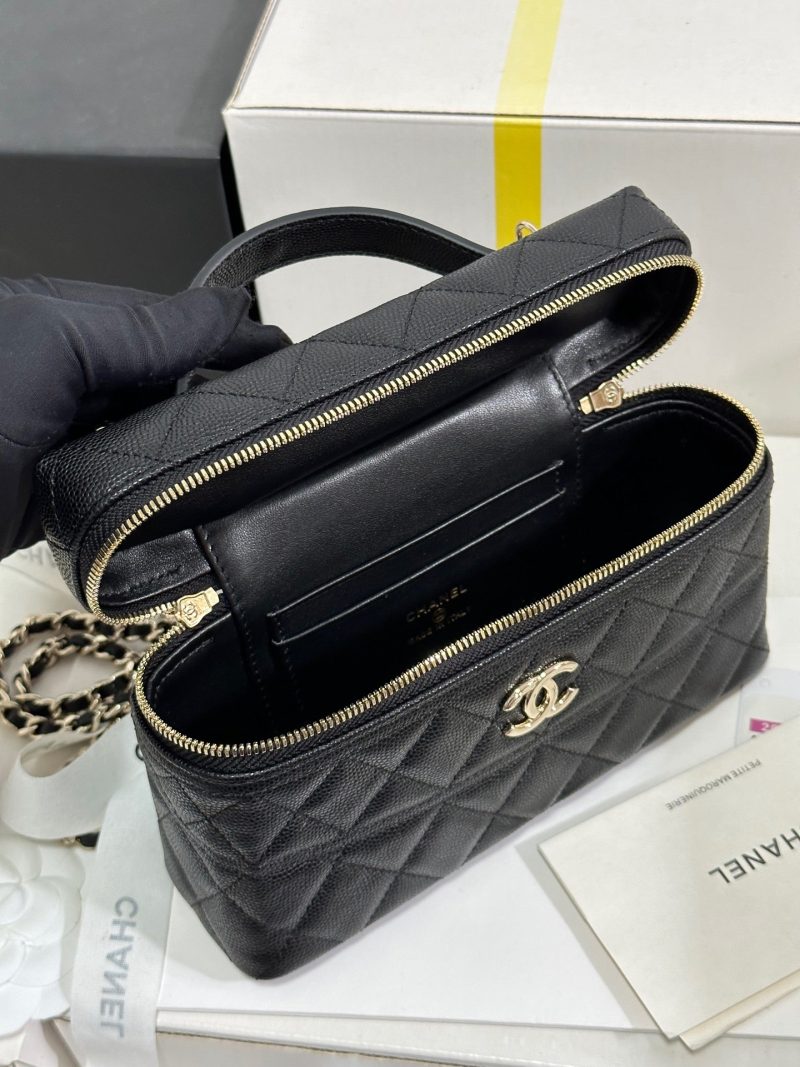 img_b885826e_20250110_i1736507485175_3490_0_6_jpg CC 25C Vanity Case 19.5cm Black Calfskin Silver Hardware 243640