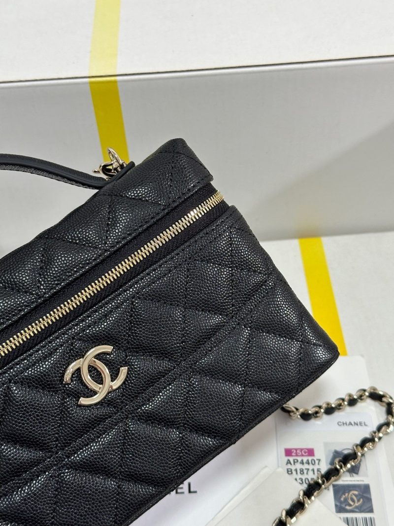 img_b885826e_20250110_i1736507486402_120_0_3_jpg_90125d11-f621-4a02-93ec-0871f5fb8fc7 CC 25C Vanity Case 19.5cm Black Calfskin Light Gold Hardware 243640