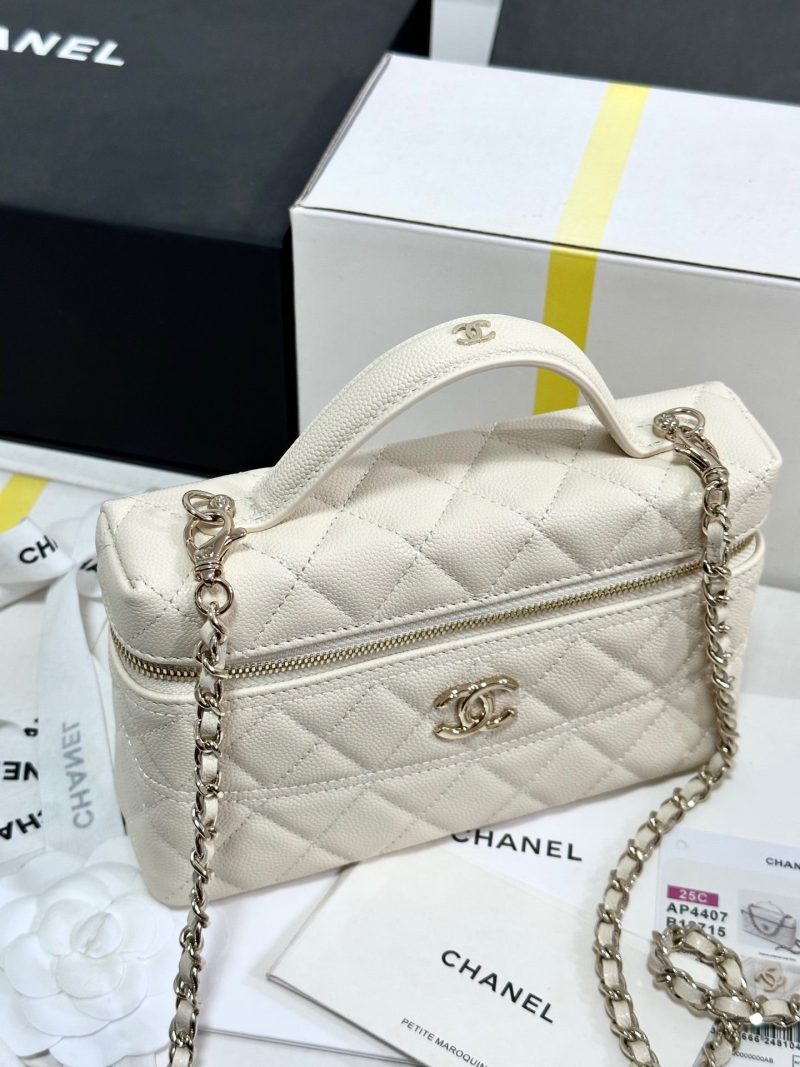 img_b885826e_20250117_i1737090076212_1630_0_2_jpg CC 25C Vanity Case Ivory White Calf Leather Silver Hardware 243660