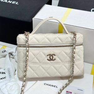 img_b885826e_20250117_i1737090076212_4315_0_0_jpg CC 25C Vanity Case Ivory White Calf Leather Silver Hardware 243660