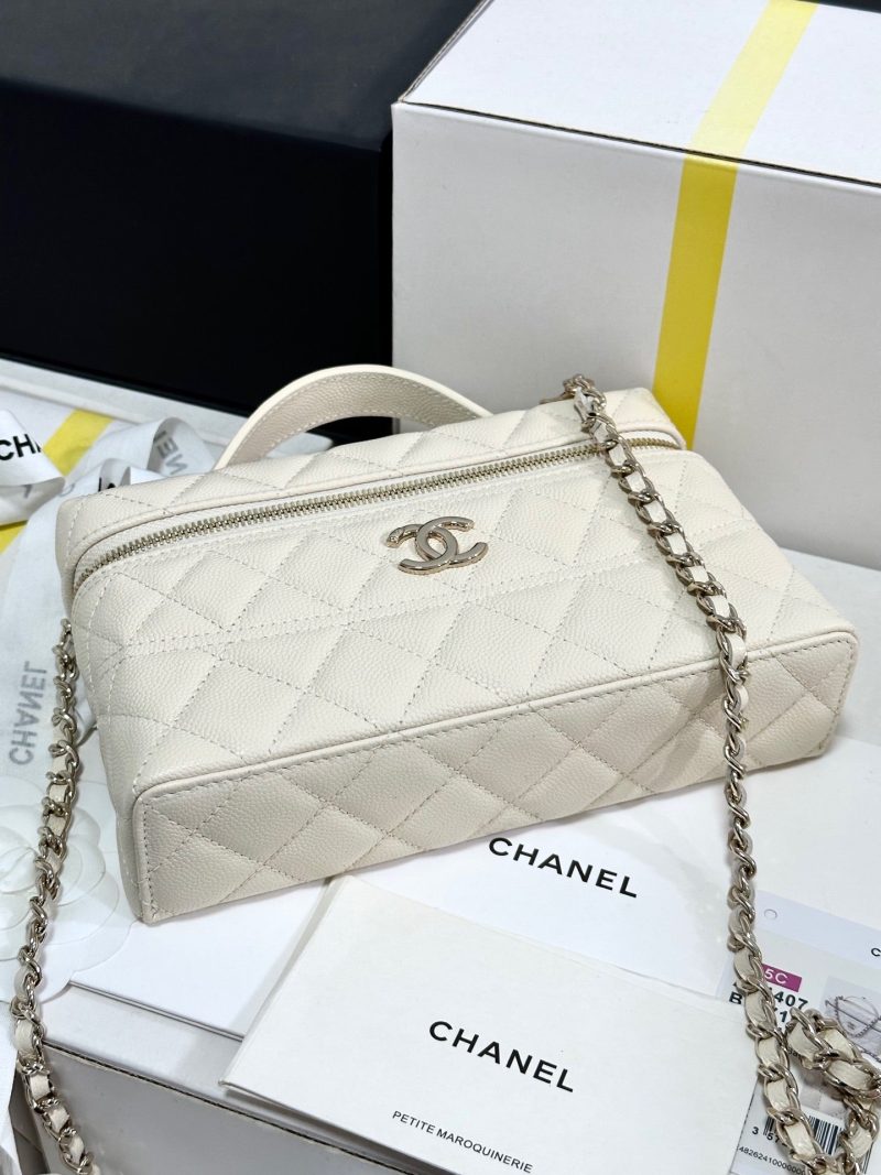 img_b885826e_20250117_i1737090076212_908_0_7_jpg CC 25C Vanity Case Ivory White Calf Leather Silver Hardware 243660