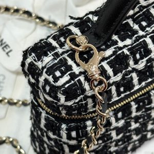 img_b885826e_20250117_i1737113043564_4124_0_2_jpg CC 25C Vanity Case Black White Tweed Light Gold Hardware 243667