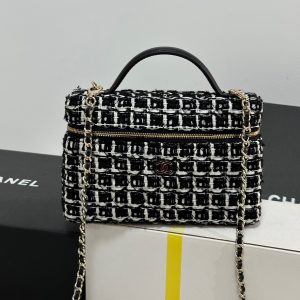 img_b885826e_20250117_i1737113043818_7067_0_0_jpg CC 25C Vanity Case Black White Tweed Light Gold Hardware 243667