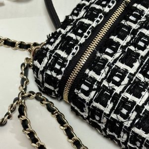 img_b885826e_20250117_i1737113044886_4436_0_4_jpg CC 25C Vanity Case Black White Tweed Light Gold Hardware 243667