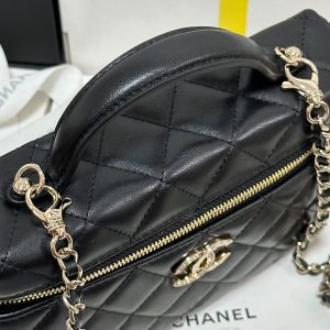 img_b885826e_20250121_i1737451572532_5922_0_3_jpg CC 25C Vanity Case 19.5cm Black Hanel Sheepskin Light Gold Hardware