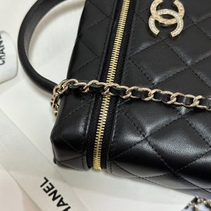 img_b885826e_20250121_i1737451573002_6364_0_2_jpg CC 25C Vanity Case 19.5cm Black Hanel Sheepskin Light Gold Hardware