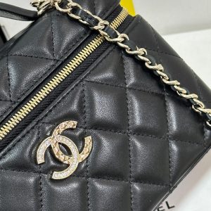 img_b885826e_20250121_i1737451573501_4313_0_4_jpg CC 25C Vanity Case 19.5cm Black Hanel Sheepskin Light Gold Hardware