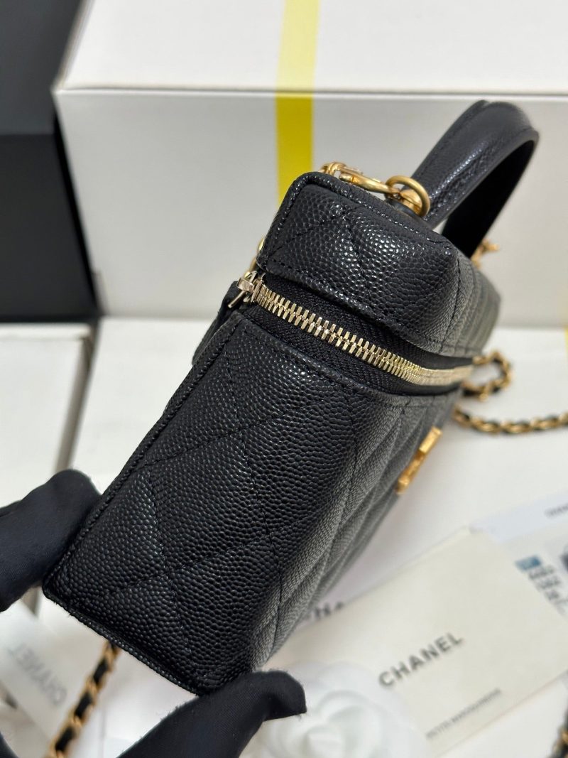 img_b885826e_20250319_i1742387059350_8375_0_6_jpg CC 25P Vanity Case 19.5cm Black Calfskin Gold Hardware 243586