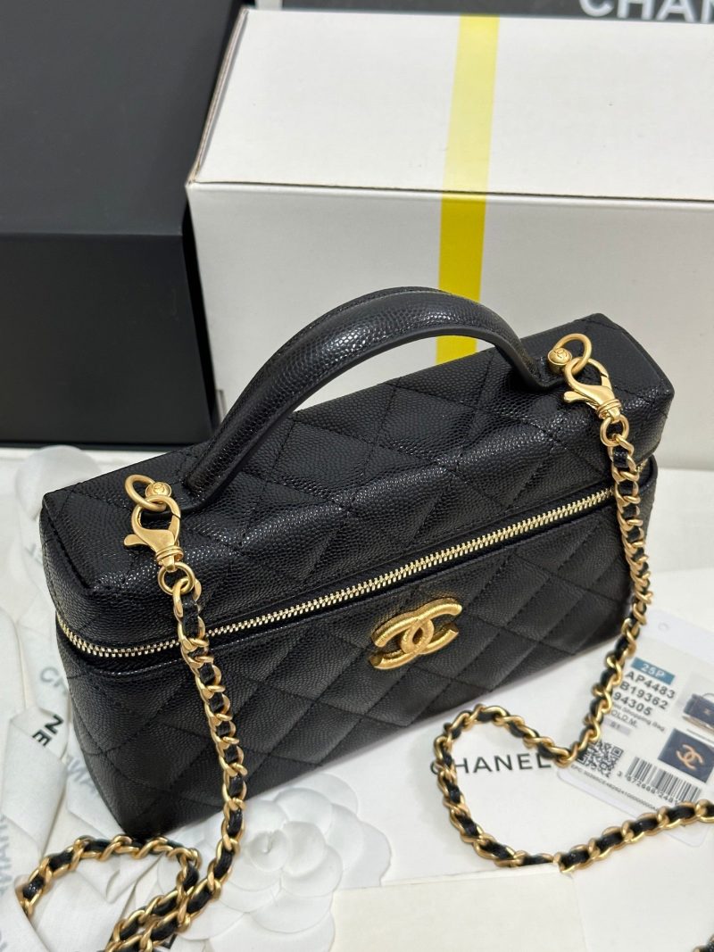 img_b885826e_20250319_i1742387060945_2177_0_2_jpg CC 25P Vanity Case 19.5cm Black Calfskin Gold Hardware 243586