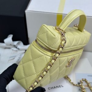 CC 25P Vanity Case 19.5cm Yellow Pastel Calfskin Heart Rhinestone 243607