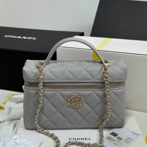 CC 25P Vanity Case 19.5cm Light Gray Calfskin Heart Rhinestone 243610