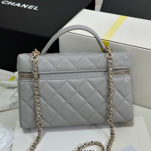 CC 25P Vanity Case 19.5cm Light Gray Calfskin Heart Rhinestone 243610