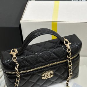 img_b885826e_20250324_i1742780333097_8942_0_2.jpg_1 CC 25P Vanity Case 19.5cm Black Calfskin Heart Rhinestone 243613