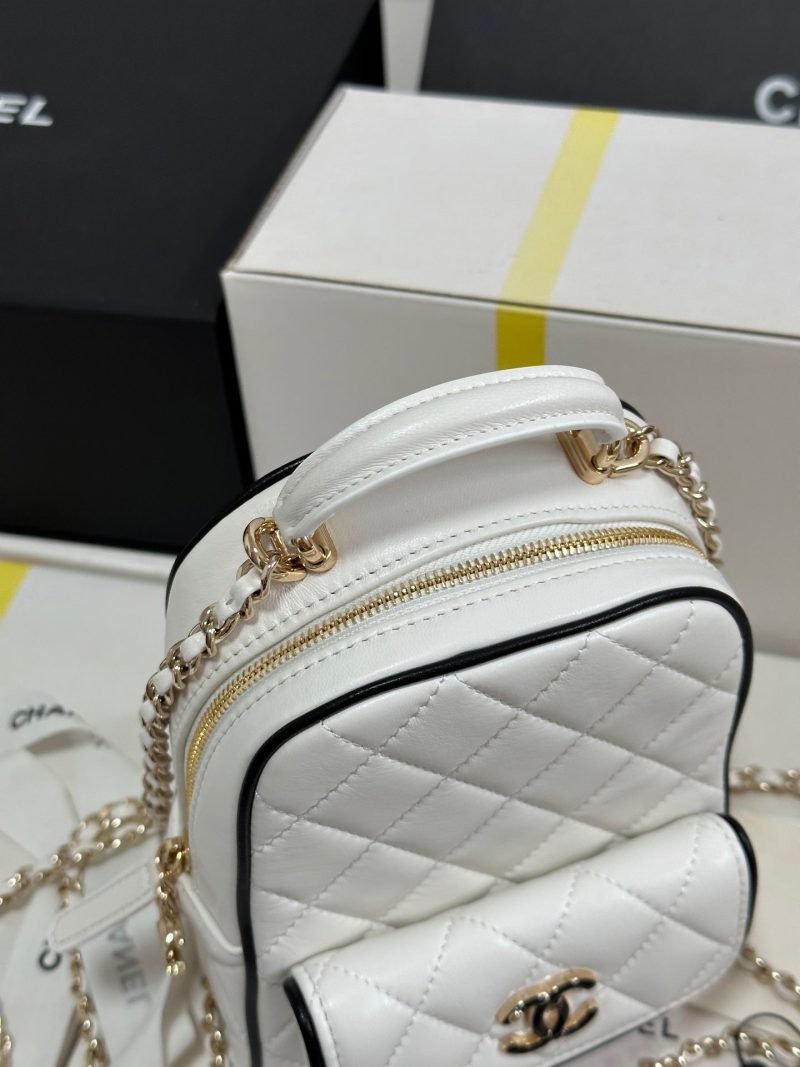 img_b885826e_20250324_i1742814837471_5185_0_2_jpg CC 25P Mini Backpack 18 White Black Lambskin Gold Hardware 243521